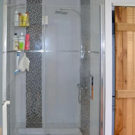 2 Bedroom Beautiful In