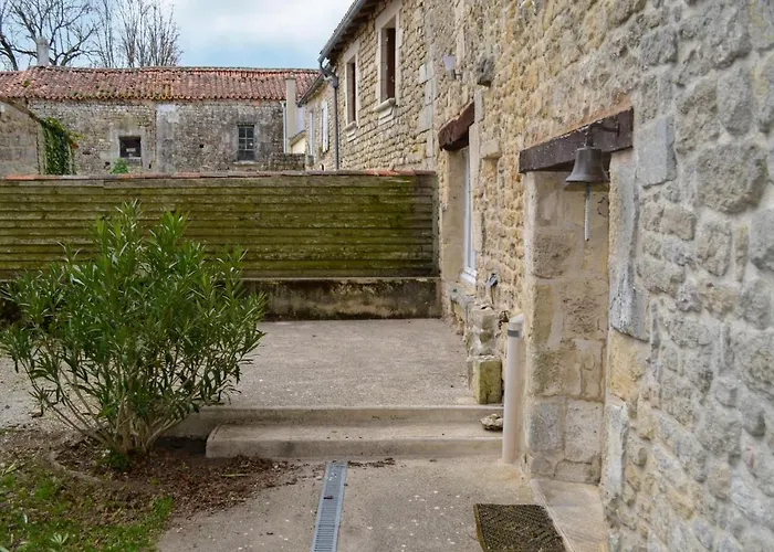 Nyaraló In Saint-Jean-d'Angle