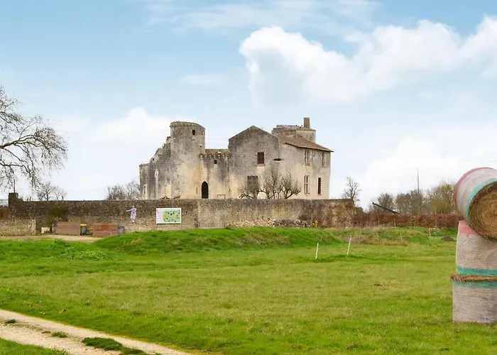 In Nyaraló Saint-Jean-d'Angle